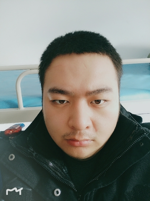 负重前行的第一张照片--新疆中老年相亲网
