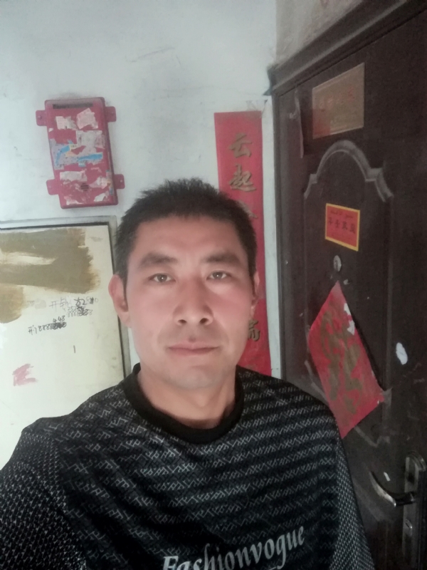 关中刀客的第一张照片--新疆中老年相亲网