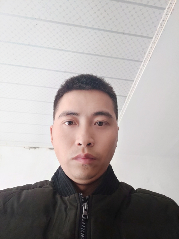 远望星空的第一张照片--新疆中老年相亲网