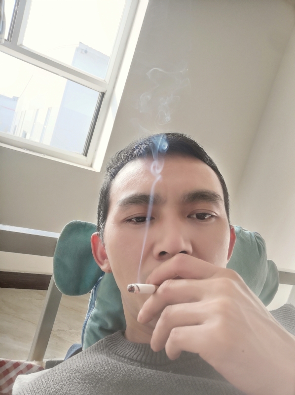 殇情的第一张照片--新疆中老年相亲网