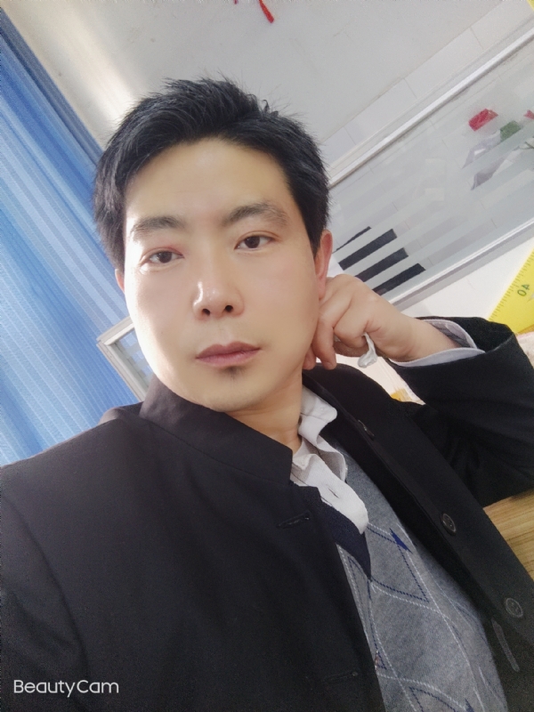 铜豌豆的第一张照片--新疆中老年相亲网