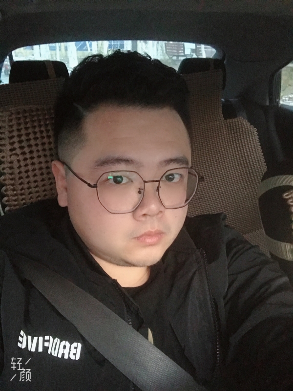 欢笑的第一张照片--新疆中老年相亲网