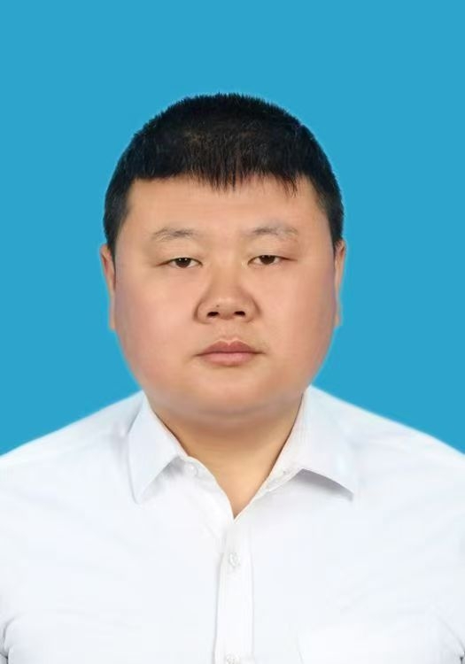 井底之蛙的第一张照片--新疆中老年相亲网